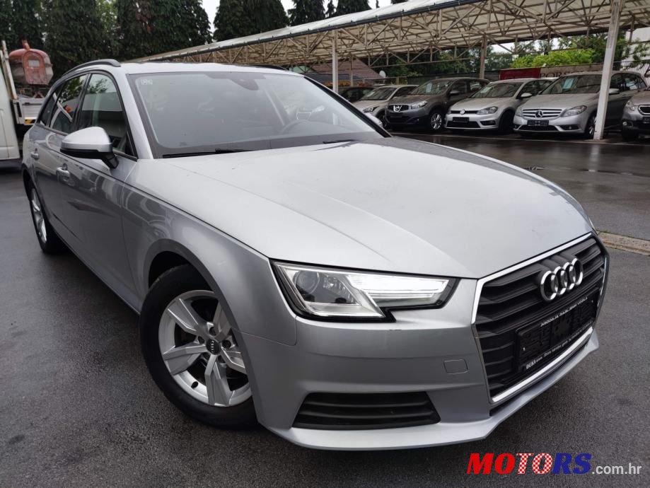 2016' Audi A4 Avant photo #5