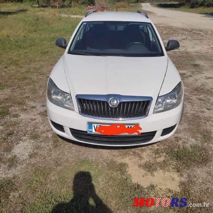 2012' Skoda Octavia Combi photo #1