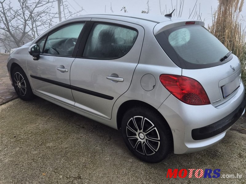 2007' Peugeot 207 1,6 16V photo #5