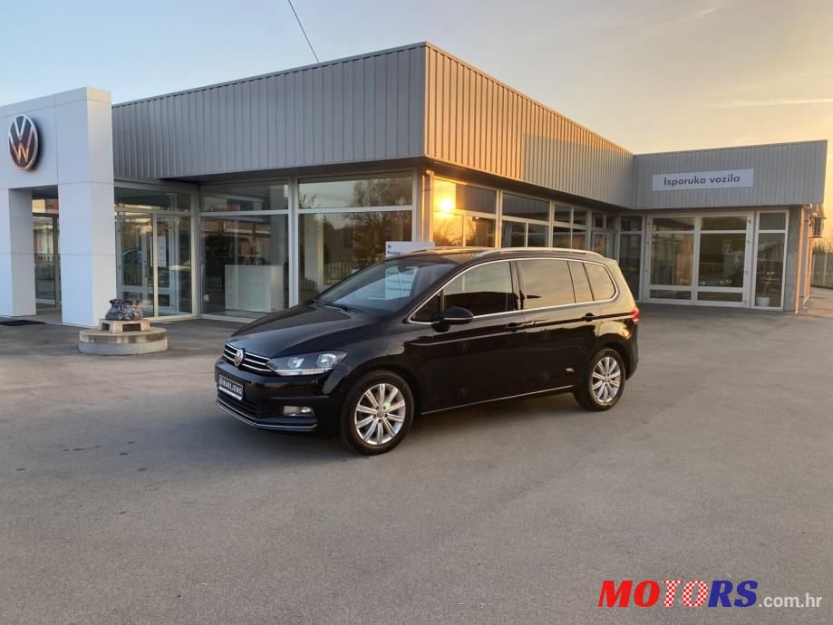 2016' Volkswagen Touran 2,0 Tdi Bmt photo #1