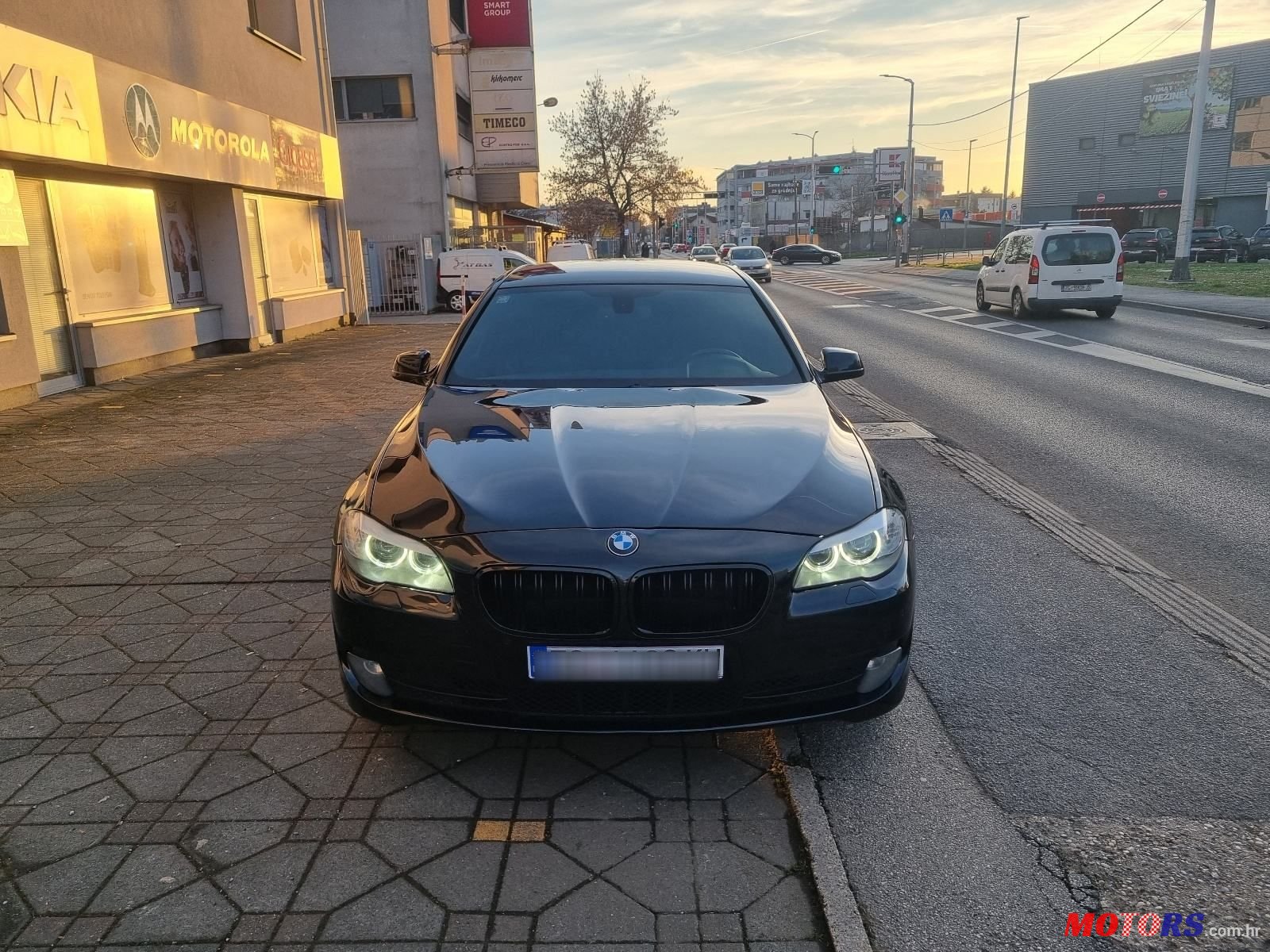 2011' BMW Serija 5 520D photo #3