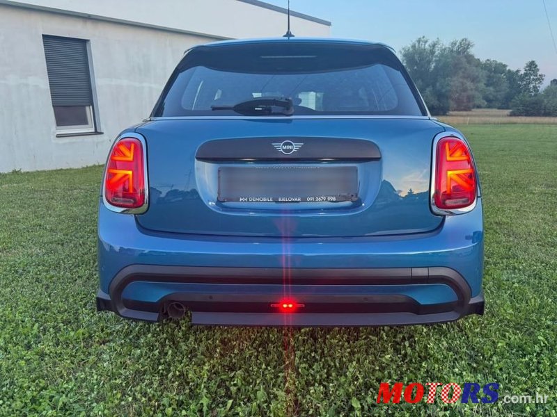 2021' MINI Cooper photo #2