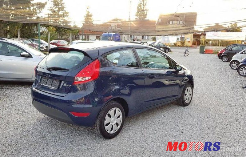 2010' Ford Fiesta 1,6 photo #1