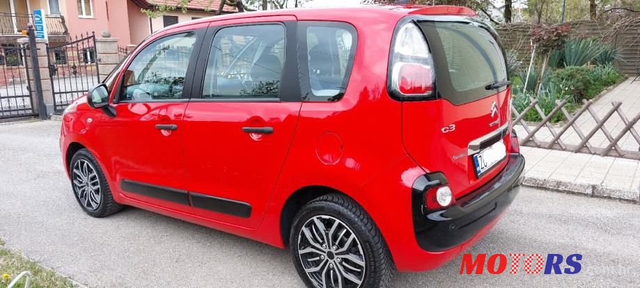 2015' Citroen C3 Picasso photo #5