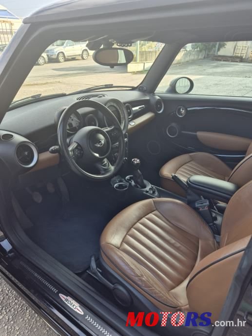 2013' MINI Cooper Jcw photo #5