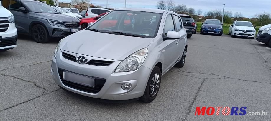 2011' Hyundai i20 1,2 photo #2
