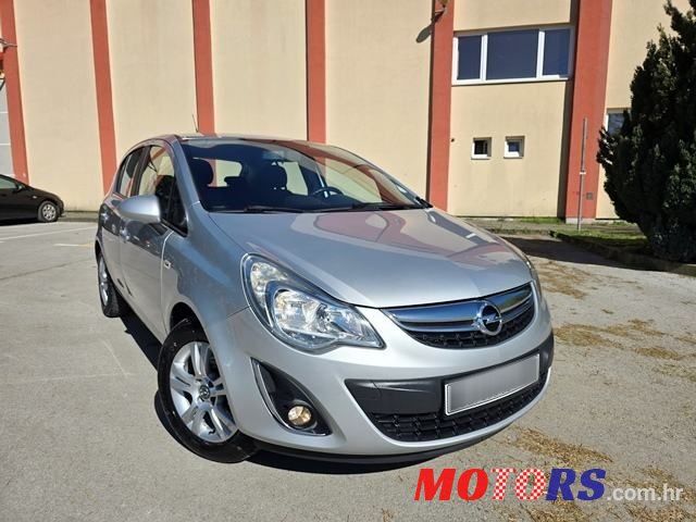 2012' Opel Corsa photo #3