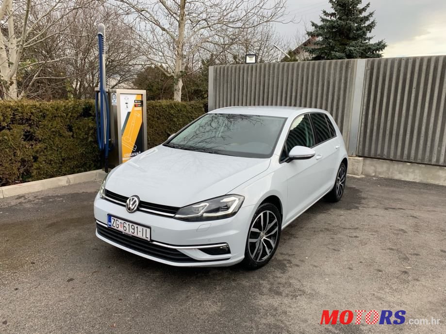 2017' Volkswagen Golf 7 1,6 Tdi photo #1