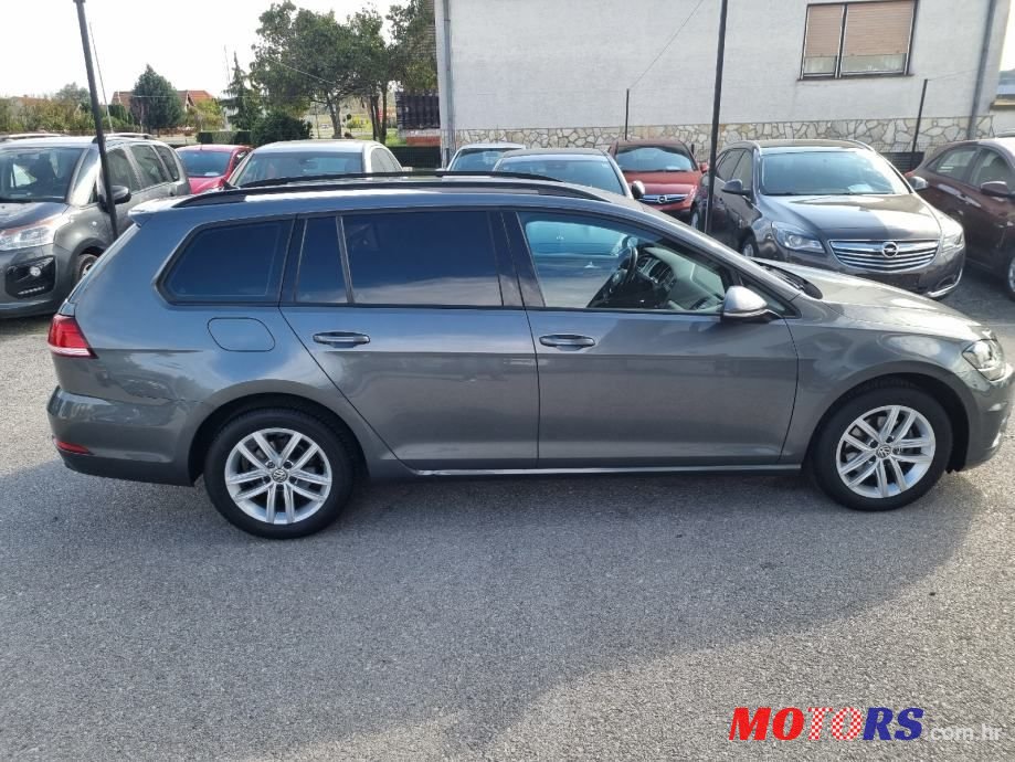 2020' Volkswagen Golf 7 Variant photo #3