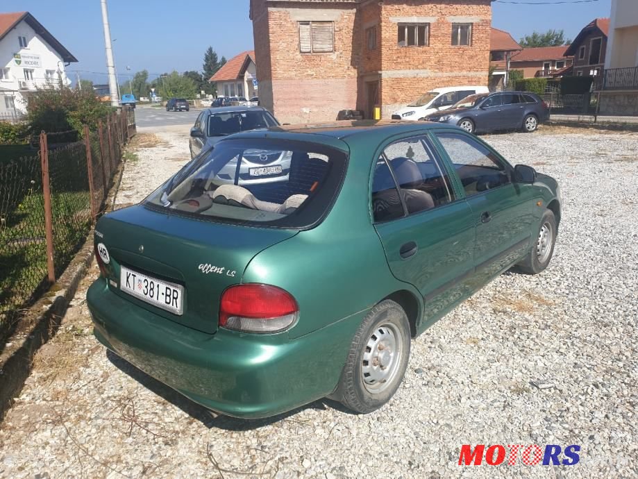 1997' Hyundai Accent photo #4