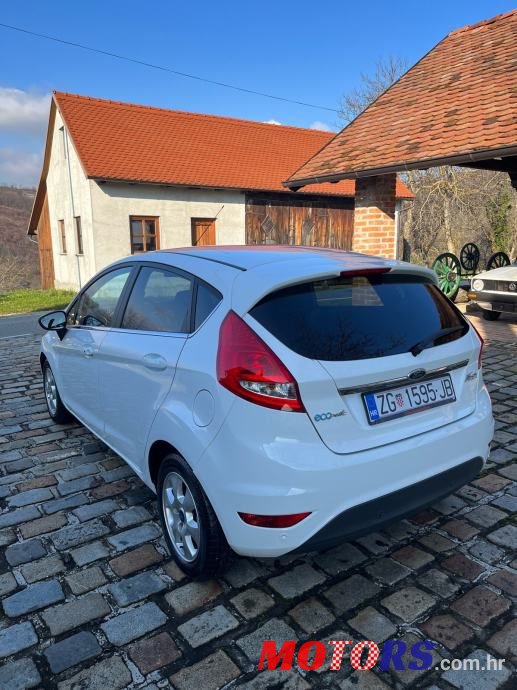 2010' Ford Fiesta 1,6 photo #4