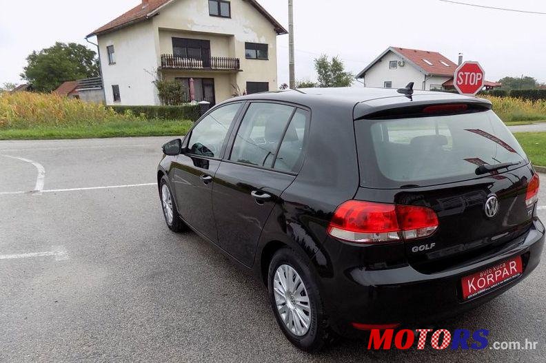 2008' Volkswagen Golf VI 2.0 Tdi photo #1