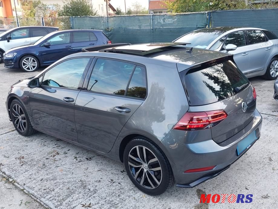 2019' Volkswagen Golf 7 1,0 Tsi photo #1