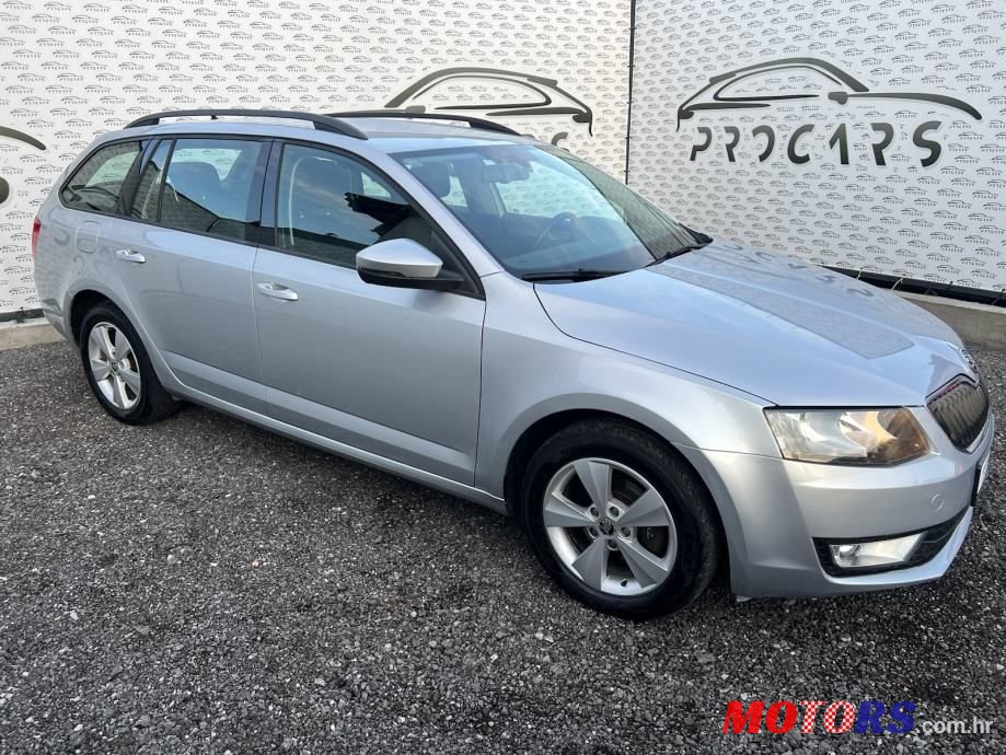 2014' Skoda Octavia Combi photo #2