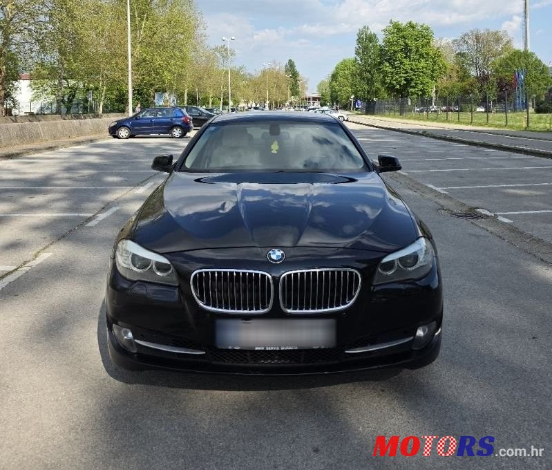 2012' BMW Serija 5 525Xd photo #1