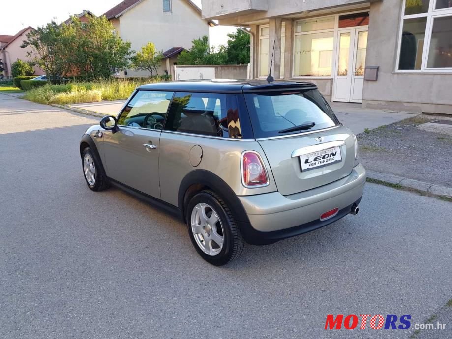 2007' MINI Cooper 1,4 photo #5