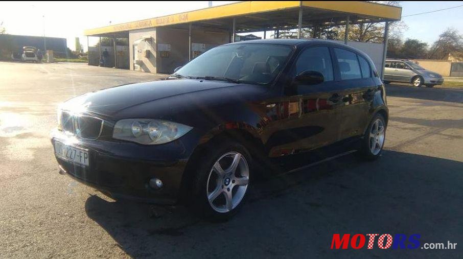 2005' BMW Serija 1 116I photo #1