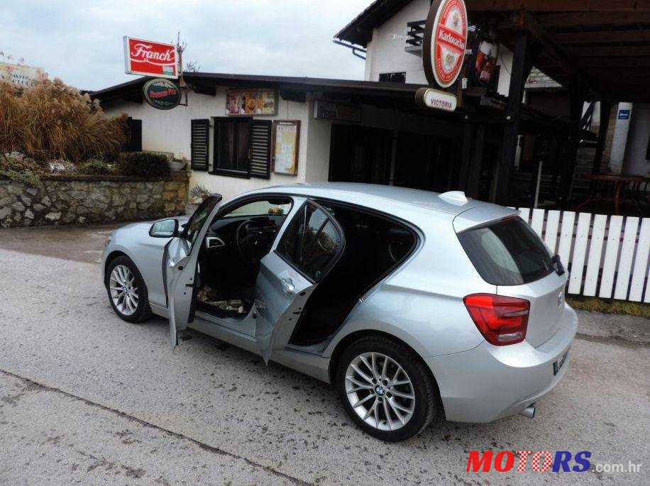 2012' BMW 1 Series 118D Sport photo #4