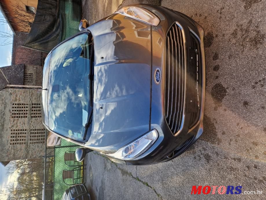 2017' Ford Fiesta photo #2