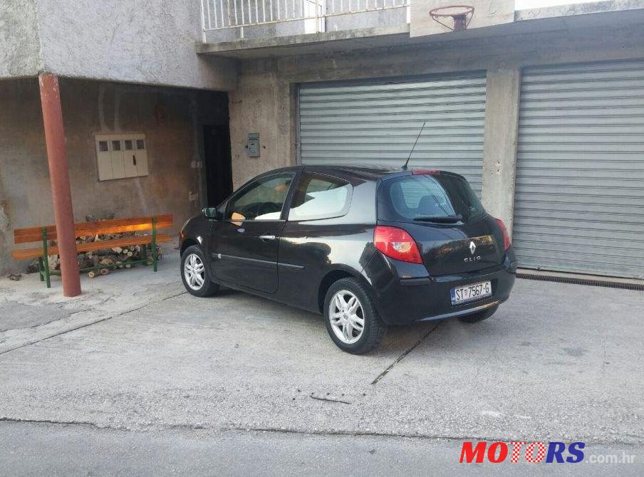 2007' Renault Clio 1,4 16V photo #2