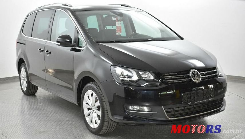 2009' Volkswagen Sharan 2.0 Tdi Dsg Highl. photo #1