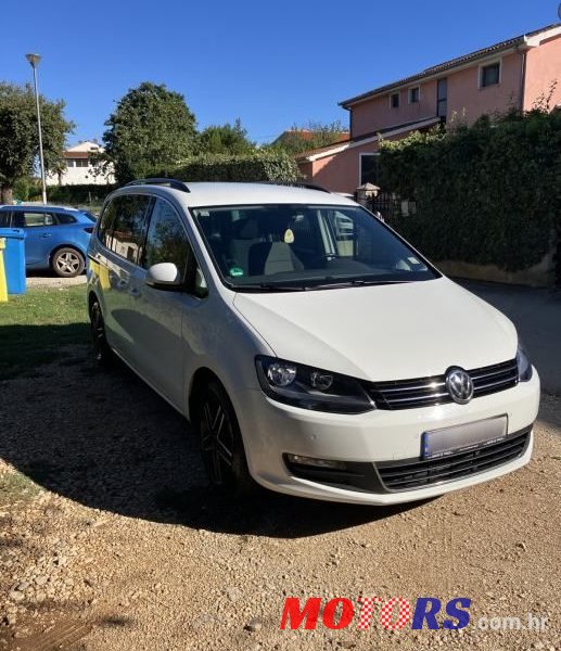 2016' Volkswagen Sharan 2,0 Tdi Bmt photo #2