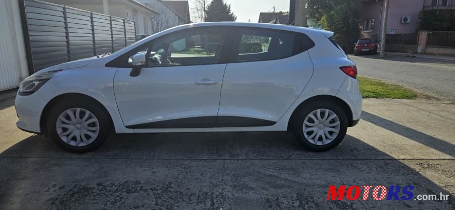 2014' Renault Clio Dci 75 photo #2