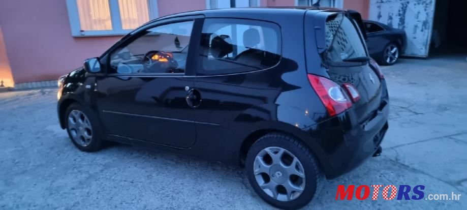 2012' Renault Twingo Dci 85 photo #2