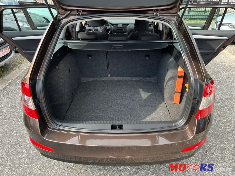 2014' Skoda Octavia Combi photo #5