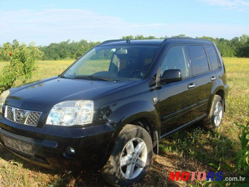 2004' Nissan X-Trail 2,2 Dci photo #2