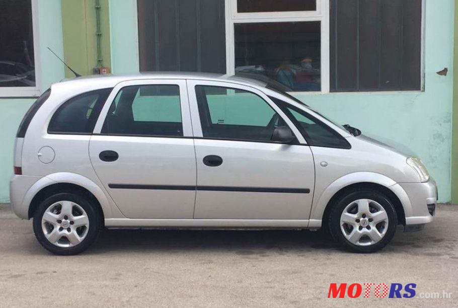 2009' Opel Meriva 1,3 Cdti photo #1