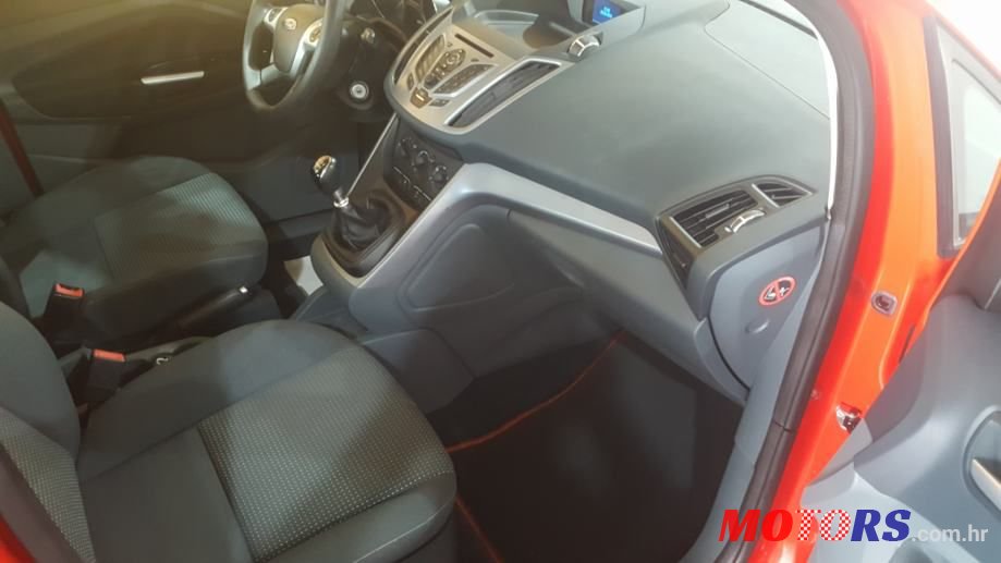 2014' Ford C-MAX photo #5