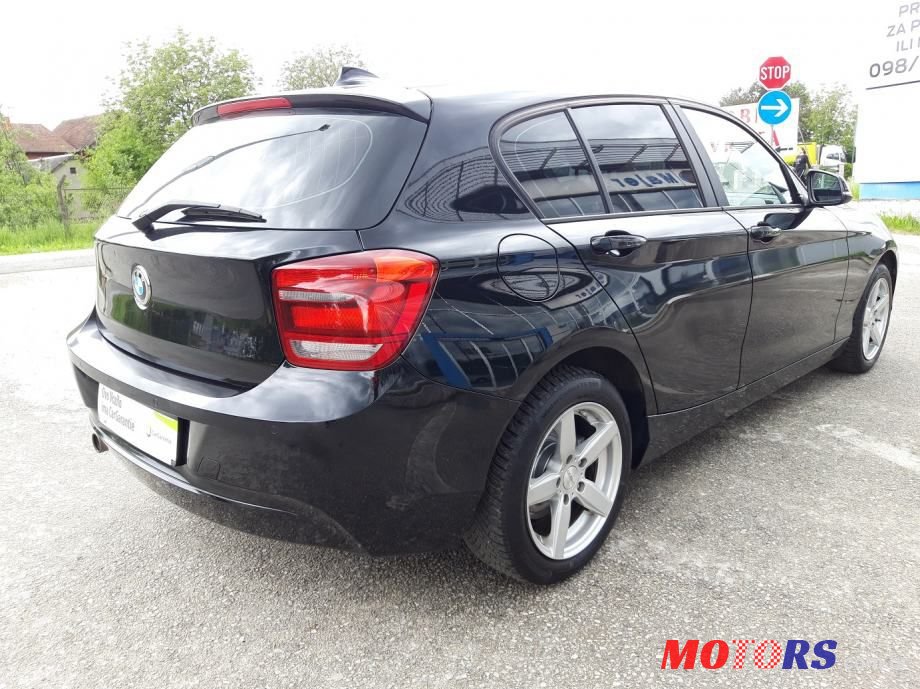 2014' BMW Serija 1 118D photo #4