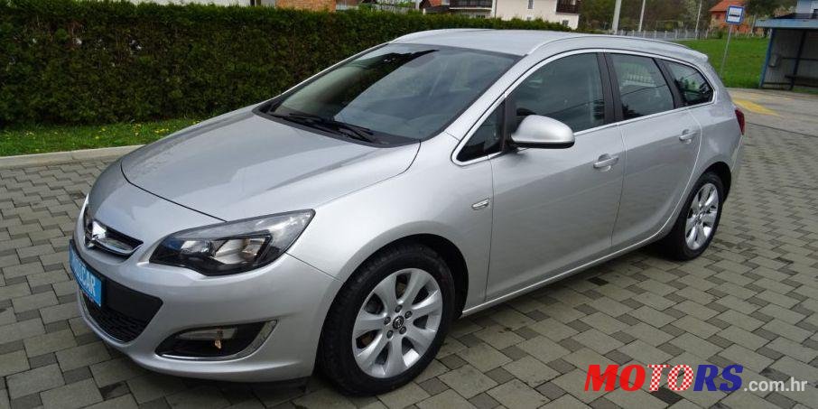 2014' Opel Astra Karavan Sports 1,7 Cdti photo #1