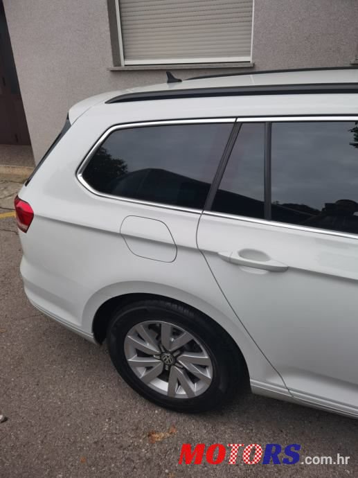 2015' Volkswagen Passat Variant photo #5