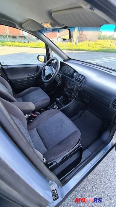 2001' Opel Zafira 2,0 Dth photo #6