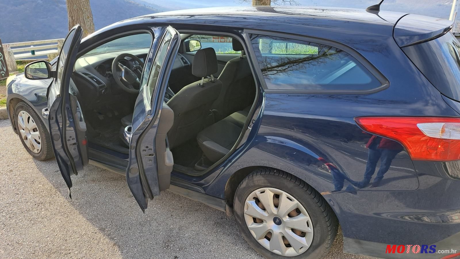 2014' Ford Focus Karavan photo #1