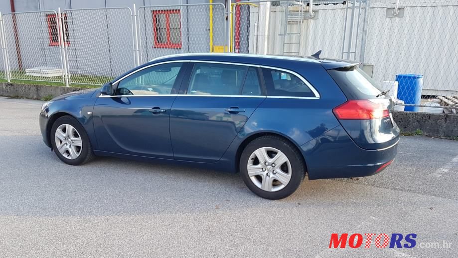 2012' Opel Insignia Karavan photo #3