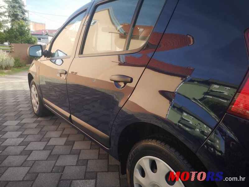 2011' Dacia Sandero 1,5 Dci photo #2