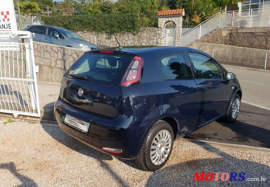 2011' Fiat Punto Evo 1,2 8V photo #1