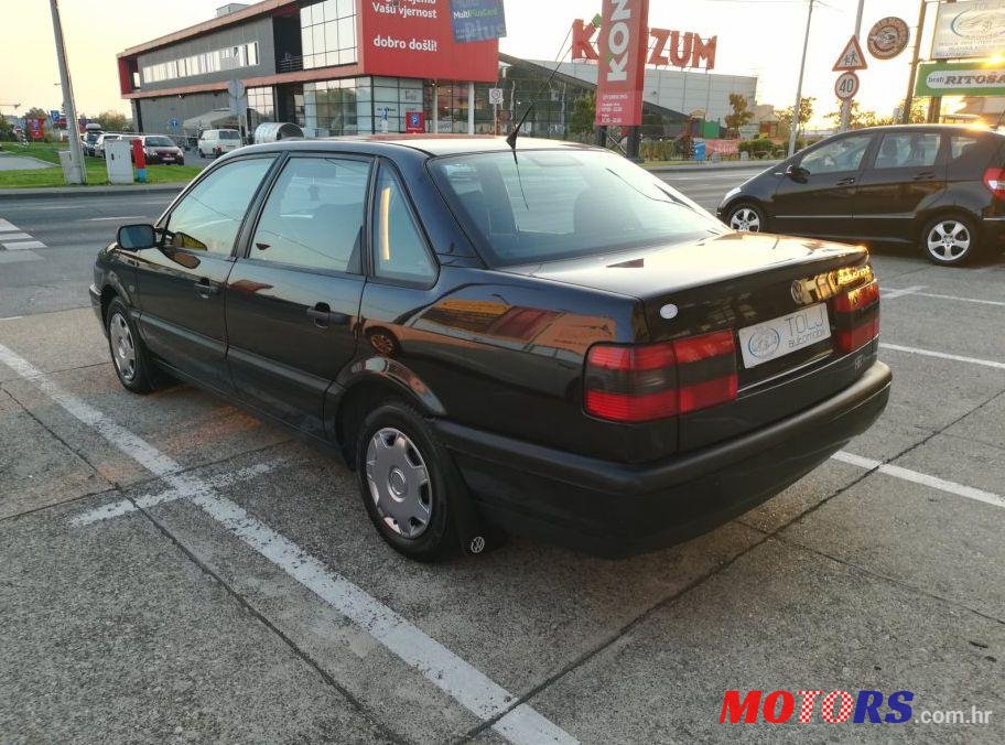 1996' Volkswagen Passat 1,9 Tdi photo #2