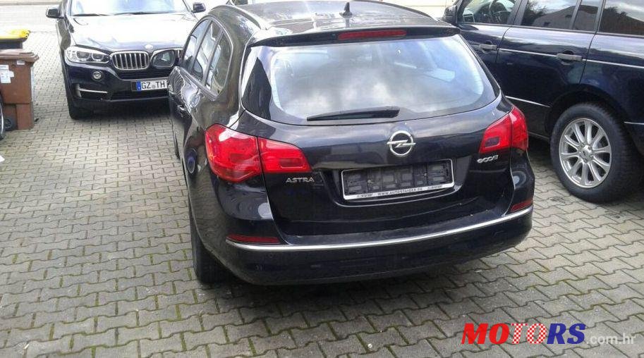 2014' Opel Astra 1.6 Diesel photo #1