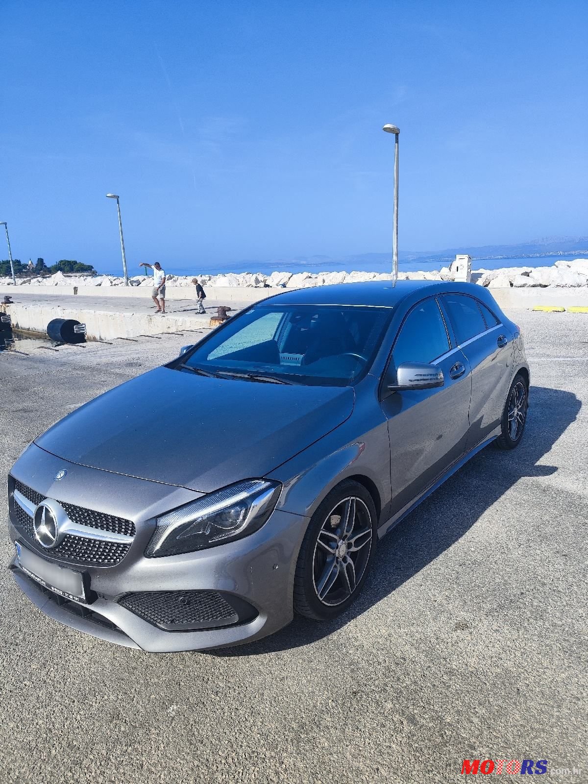 2017' Mercedes-Benz A-Klasa A 200 photo #1