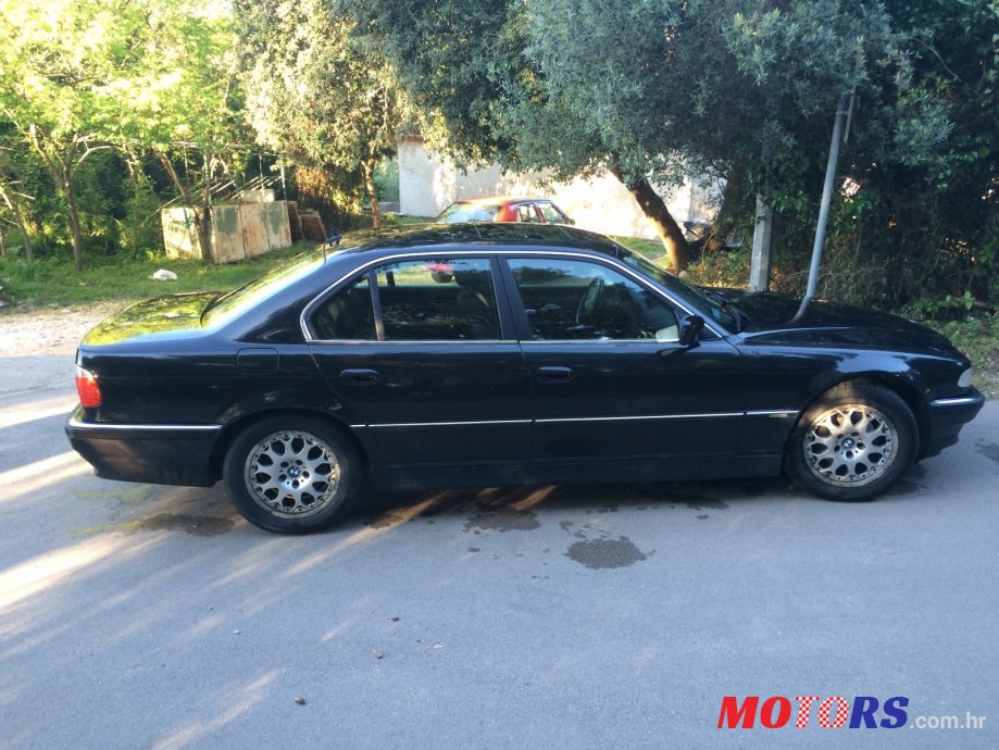 2001' BMW 7 Series photo #1