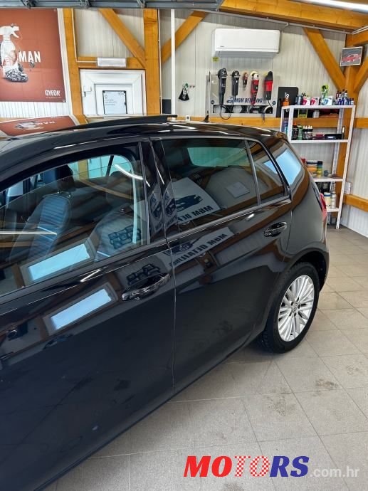 2014' Volkswagen Golf 7 2,0 Tdi Bmt photo #2