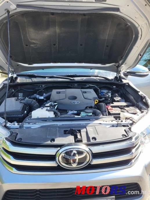 2017' Toyota Hilux photo #4