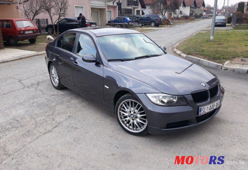 2005' BMW Serija 3 320D photo #1