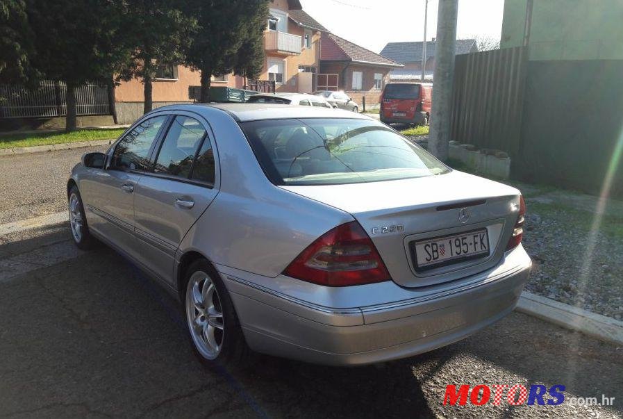 2003' Mercedes-Benz C-Klasa photo #1
