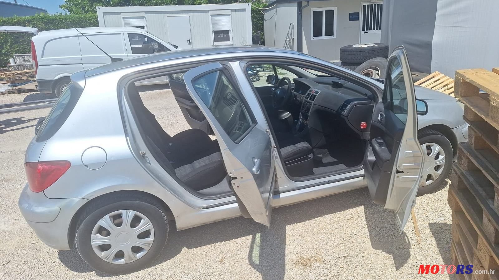 2002' Peugeot 307 2,0 Hdi photo #2