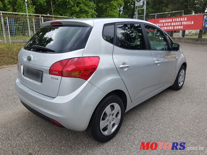 2010' Kia Venga 1,4 Crdi Ex photo #4